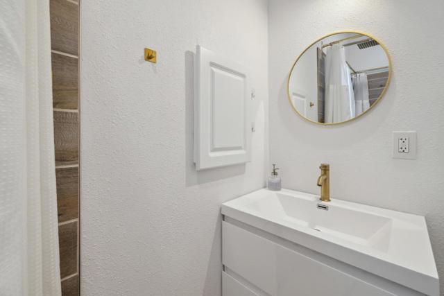 112 Alto Sol Court, Scotts Valley CA: https://media.crmls.org/mediaz/8ec5a8bd-8226-4f3b-ab5d-eea8c6519142.jpg