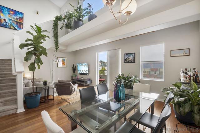 1501 India Street, San Diego CA: https://media.crmls.org/mediaz/8ec619ca-029d-4bfb-bd34-f7296ed0b7f1.jpg
