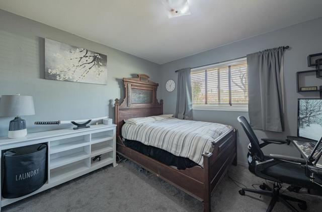 914 Junipero Way, Salinas CA: https://media.crmls.org/mediaz/8ec6b25d-adc6-4676-883a-7e66d005a3a8.jpg