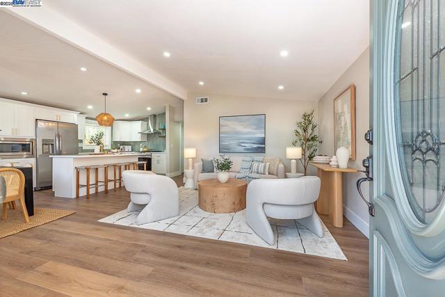 697 Lakewood Dr, Sunnyvale CA: https://media.crmls.org/mediaz/8ec6d9c0-24c6-4526-990c-0152e3366ba1.jpg