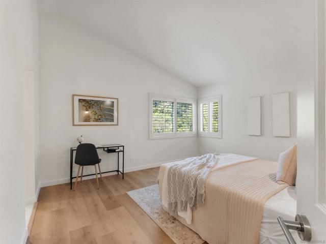 2277 Dunstan, Oceanside CA: https://media.crmls.org/mediaz/8ec6f122-2088-4938-9174-e2aa60de1c6d.jpg