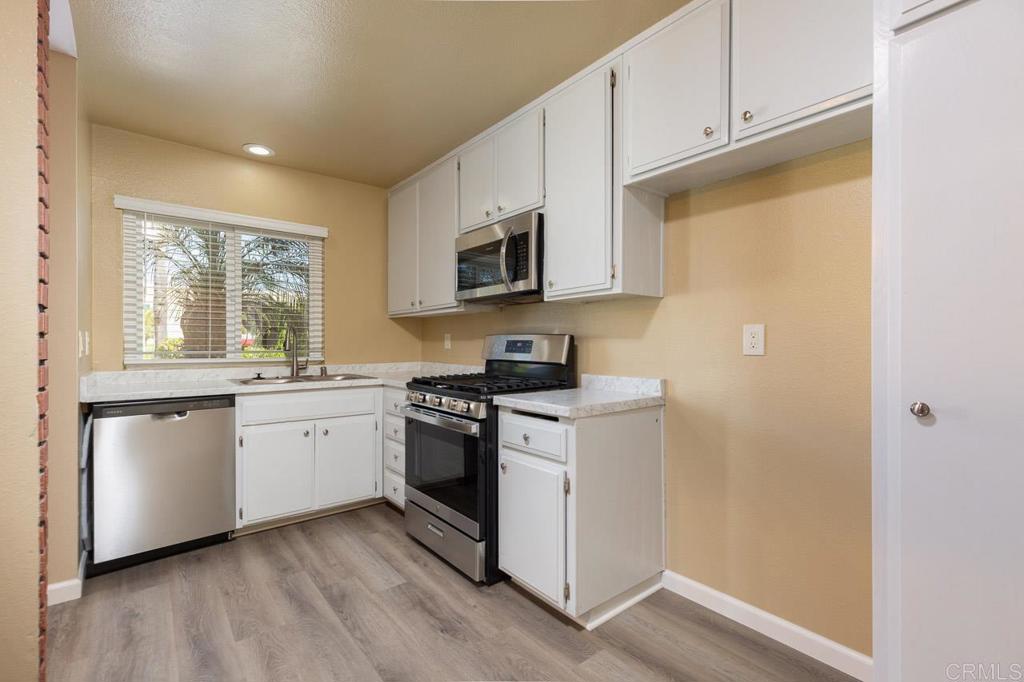 3433 Seabreeze Walk - photo 5