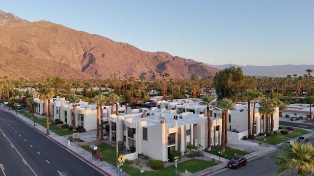 1400 E Palm Canyon Drive, Palm Springs CA: https://media.crmls.org/mediaz/8ec7e4a2-9775-4a66-b086-1ba31c08816d.jpg
