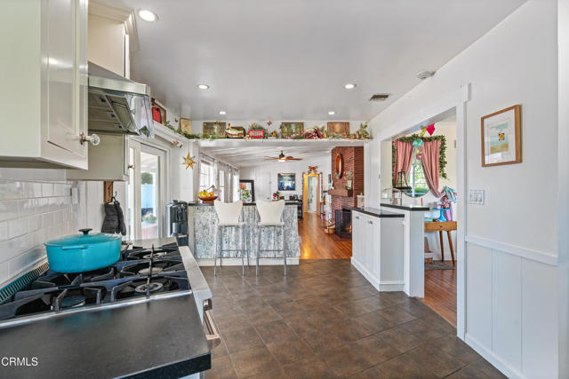 Detail Gallery Image 9 of 22 For 2701 N 6th St, Burbank,  CA 91504 - 3 Beds | 2 Baths