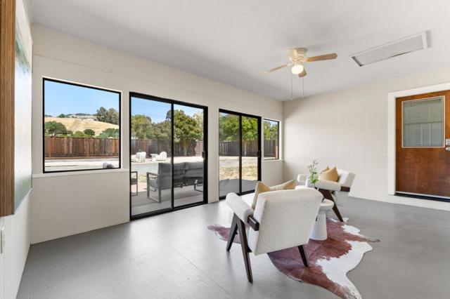 10980 New Avenue, Gilroy CA: https://media.crmls.org/mediaz/8ec87269-b5ec-4914-9abe-52345ab0e1f7.jpg