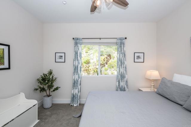 1309 Sunny Heights Road, Fallbrook CA: https://media.crmls.org/mediaz/8ec8a649-d030-4e9f-a02e-07e0fa0f8ffe.jpg