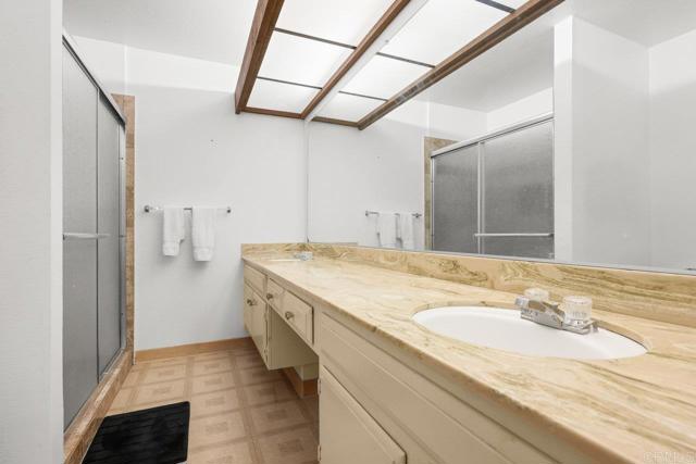 1079 Las Rosas Court, Chula Vista CA: https://media.crmls.org/mediaz/8ec9ca20-72d1-4c90-b529-60ebc3e96d3a.jpg