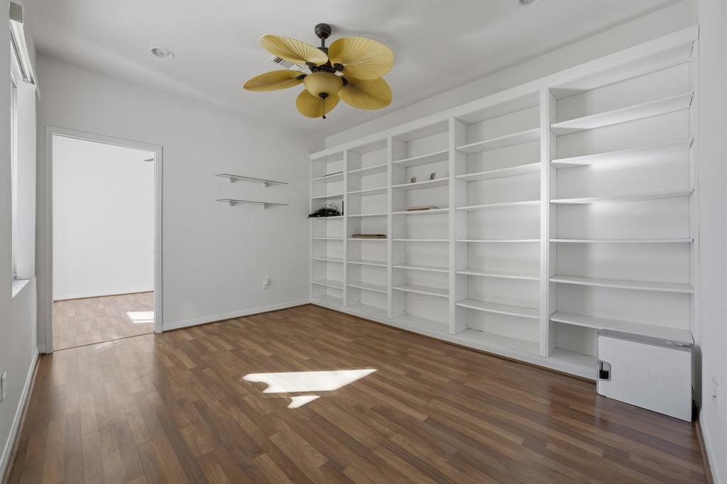 MLS #219138641DA image #5