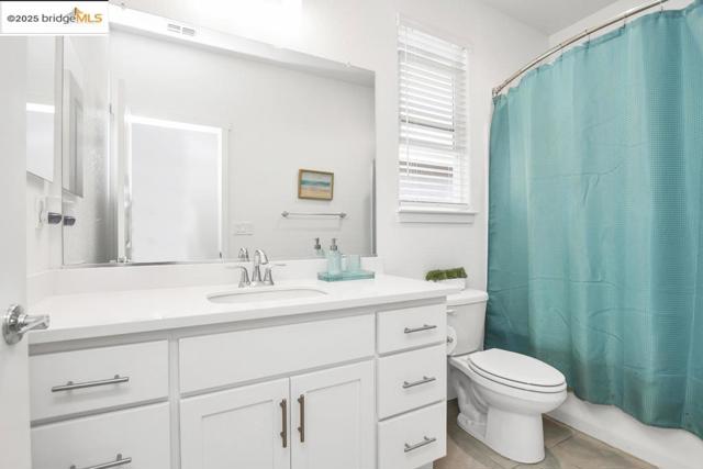 5424 Nimis Way, Antioch CA: https://media.crmls.org/mediaz/8eca8920-9c44-4b22-ac0e-7442ed873974.jpg