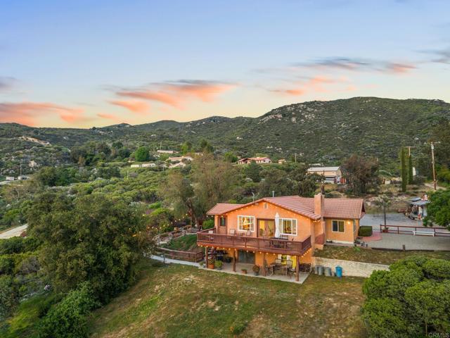 27751 Highway 79, Santa Ysabel CA: https://media.crmls.org/mediaz/8ecb2399-dc34-41fb-a558-cdb81b1992d3.jpg