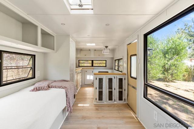 18940 Littlefield Lane, Valley Center CA: https://media.crmls.org/mediaz/8ecb4d9a-cc88-497c-a83c-cc16c0c3db95.jpg