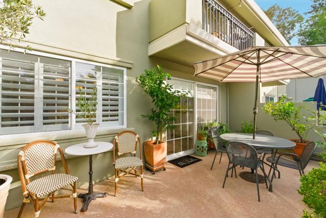 20 Willow Road, Menlo Park CA: https://media.crmls.org/mediaz/8ecb82f9-f535-4355-9784-70edd5d4a766.jpg