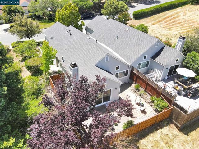 1806 Ridgeland Circle, Danville CA: https://media.crmls.org/mediaz/8ecc3acf-4e0c-4e29-b625-229ddf1fc7f7.jpg