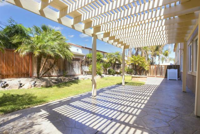 5618 Arcadia Cir, Discovery Bay CA: https://media.crmls.org/mediaz/8ecd48c3-1f3e-453d-8a55-f1312459de13.jpg