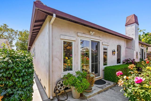 34150 Cartwright Place, Fremont CA: https://media.crmls.org/mediaz/8ecdff7e-d1f1-4a7d-8cff-310f62e7581c.jpg