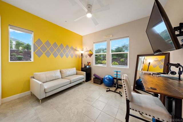 21992 Wilgen Rd, Escondido CA: https://media.crmls.org/mediaz/8ecf3e95-7244-4451-b128-7137818e8590.jpg