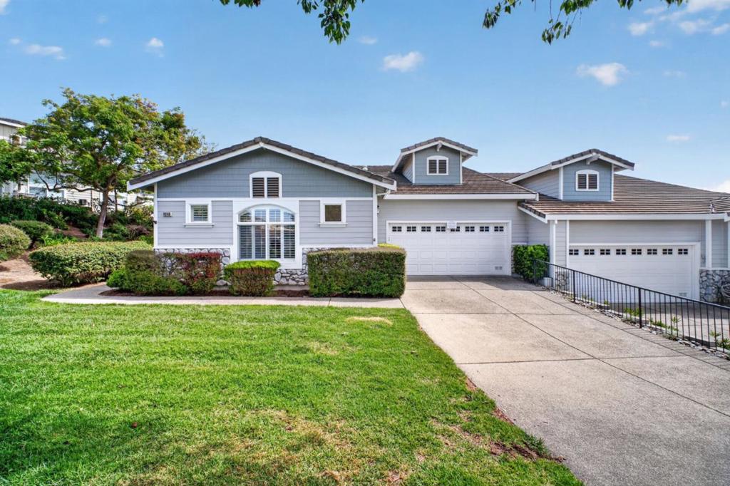 9060 Village View Place