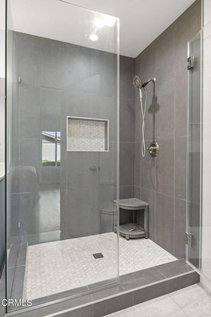 658 Holly Avenue, Oxnard CA: https://media.crmls.org/mediaz/8ed00ed9-f5dc-4012-82fb-9ea6e1d00d59.jpg