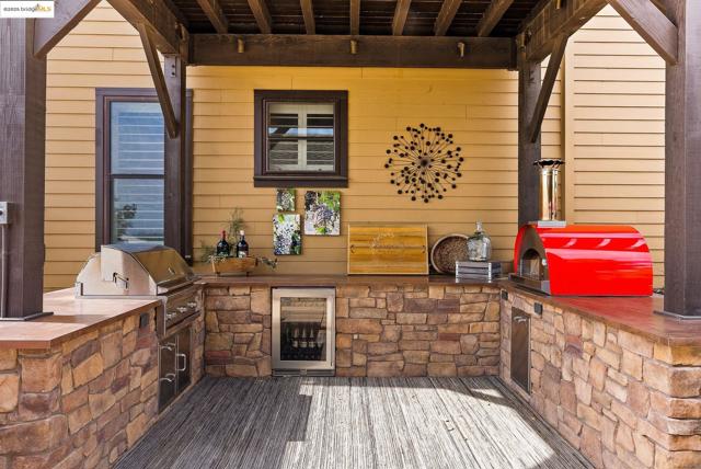 3501 Byer Road, Byron CA: https://media.crmls.org/mediaz/8ed05968-770d-4341-bd29-71ebe18827eb.jpg