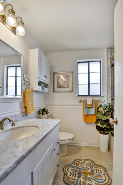 2513 Galleon Place, San Leandro CA: https://media.crmls.org/mediaz/8ed0bd48-73d2-44f6-8da2-724b3e34b717.jpg