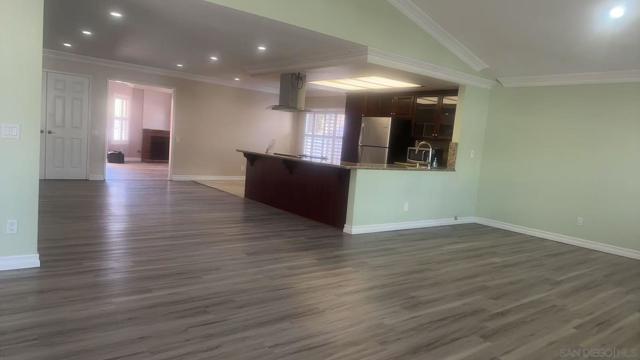 1095 Stillwell Ave, San Diego CA: https://media.crmls.org/mediaz/8ed1c56d-336e-4784-9e7e-56b17ccfa7f1.jpg