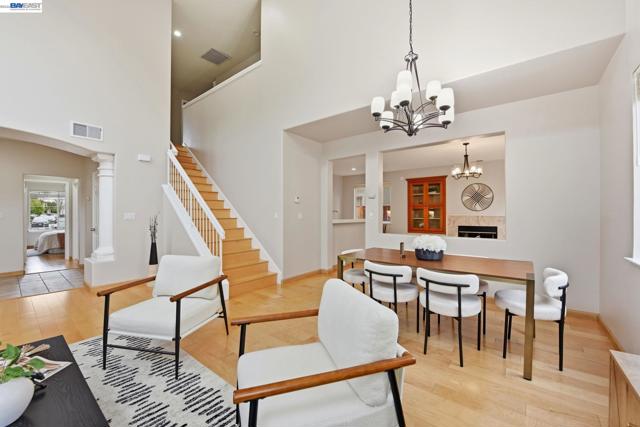 Image 9 of 55 For 15518 Harbor Way