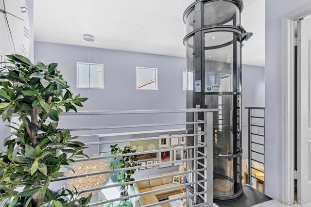 4125 PINDAR Way, Oceanside CA: https://media.crmls.org/mediaz/8ed2f10c-5f6d-4fa1-8028-2ddb9318c6f6.jpg