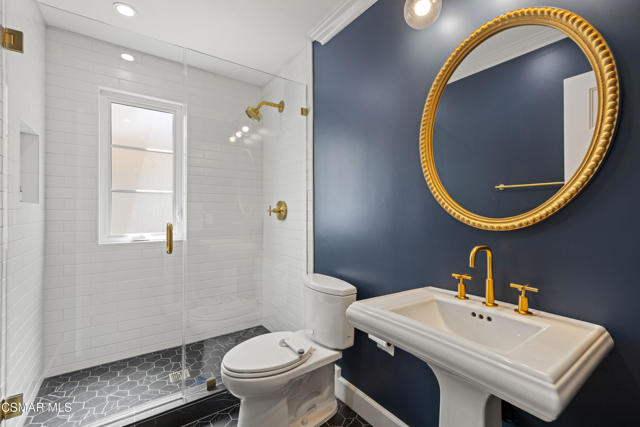 1581 Covington Avenue, Westlake Village CA: https://media.crmls.org/mediaz/8ed3115b-9723-4703-8031-cd3e7959bc33.jpg