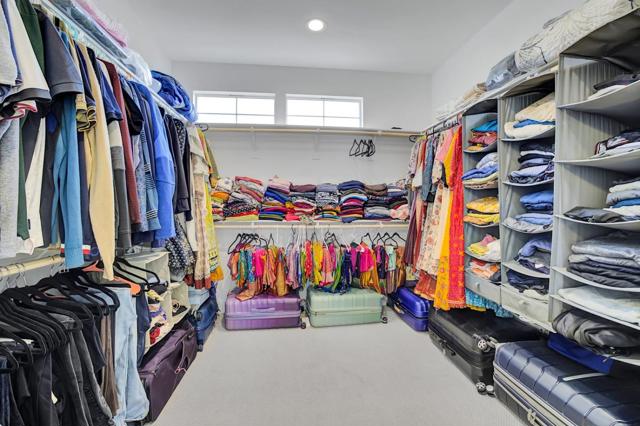 1426 S Central Parkway, Mountain House CA: https://media.crmls.org/mediaz/8ed329c3-b32f-4a57-b045-9e985d219d24.jpg