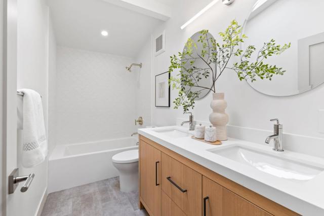 522 Summit Drive, Redwood City CA: https://media.crmls.org/mediaz/8ed33077-3966-4787-925b-e9ca9f5d9dcf.jpg