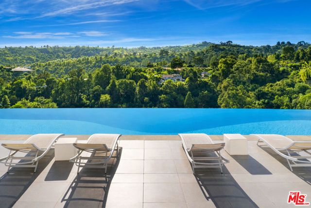 2791 Ellison Drive, Beverly Hills CA: https://media.crmls.org/mediaz/8ed387dc-a132-4fac-948c-36d3474f5b0e.jpg