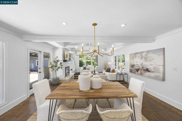 3475 Springhill Rd, Lafayette CA: https://media.crmls.org/mediaz/8ed40605-2bab-4364-840b-22758e9b2c7e.jpg