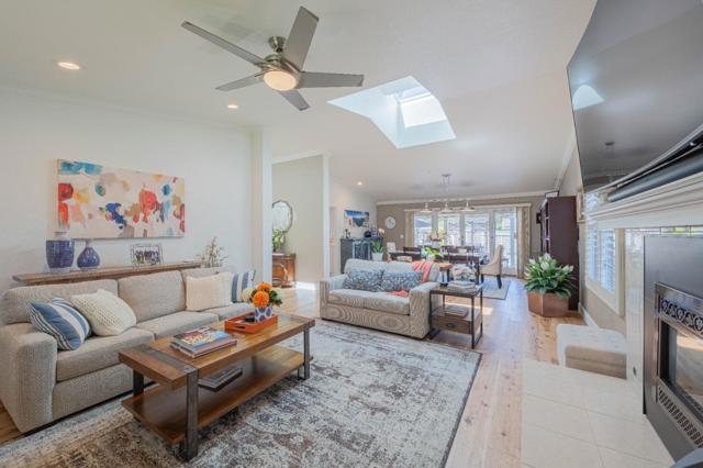 25552 Meadowview Circle, Salinas CA: https://media.crmls.org/mediaz/8ed563cc-5256-4976-965d-fb1acb8e90ac.jpg