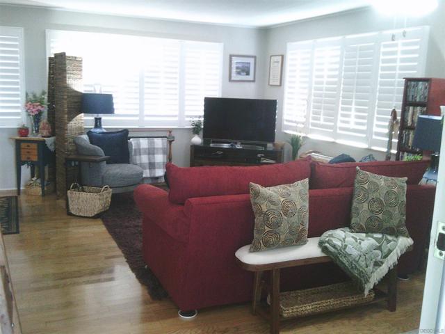 1401 El Norte Parkway, San Marcos CA: https://media.crmls.org/mediaz/8ed6aff3-6591-4916-96b5-c7bc9aa8a303.jpg