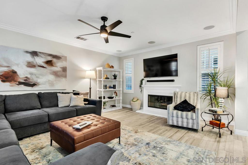 MLS #250043023SD image #12