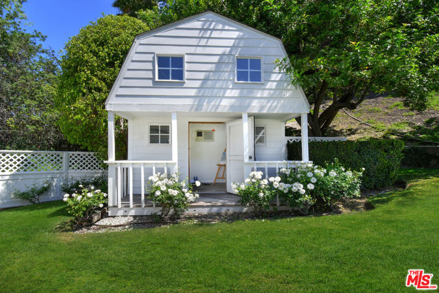 Image 52 of 55 For 3640 Longridge Avenue