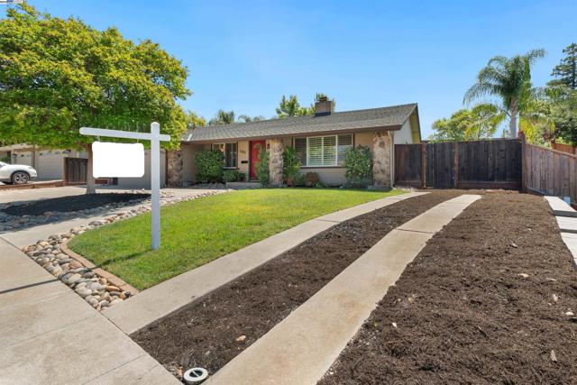 1163 Lomitas Ave, Livermore CA: https://media.crmls.org/mediaz/8ed7f707-3c88-42ee-9f33-e6e341b380af.jpg
