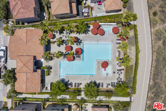 21990 Moveo Drive, Santa Clarita CA: https://media.crmls.org/mediaz/8ed7f985-23b5-4e1a-a1a0-82884cdd5316.jpg