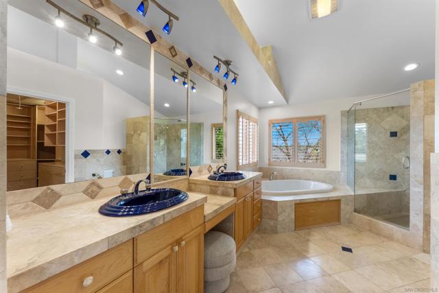 Image 22 of 45 For 5028 Collier Avenue