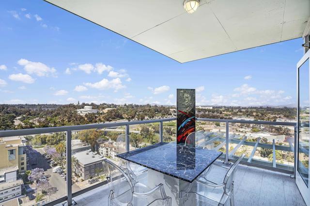 Detail Gallery Image 6 of 36 For 850 Beech St #1901,  San Diego,  CA 92101 - 2 Beds | 2 Baths