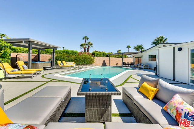 2146 N Blando Road, Palm Springs CA: https://media.crmls.org/mediaz/8ed9e5e2-d213-4ebb-835a-8e399394664a.jpg