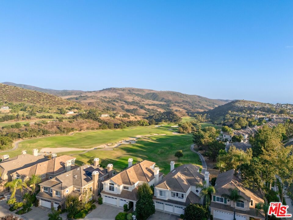 8ed9fb4d 5fb3 4fb5 B6d3 F3bea68f7f96