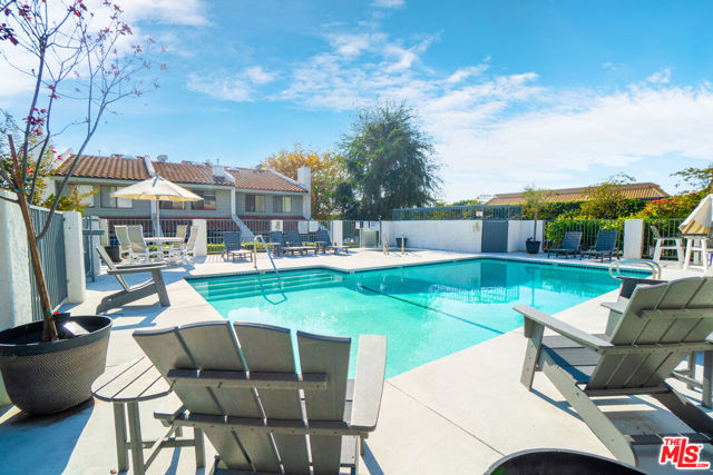 7312 Bright Avenue, Whittier CA: https://media.crmls.org/mediaz/8eda1013-db94-420b-a158-cbd5a09b4fb4.jpg