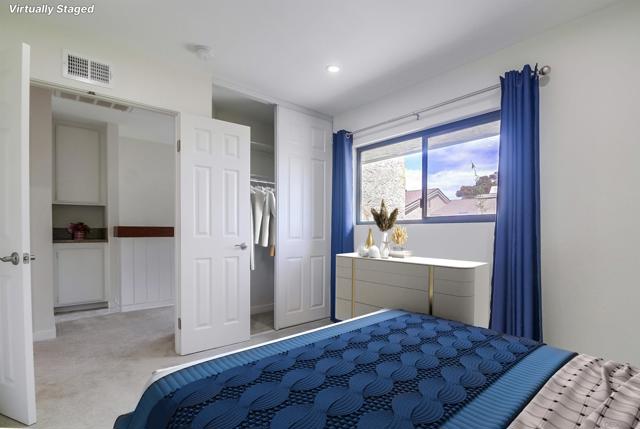 3319 Caminito Eastbluff, La Jolla CA: https://media.crmls.org/mediaz/8edb5dca-8a44-461d-a4b3-8dd6d97bbc43.jpg