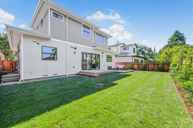 980 Lucky Avenue, Menlo Park CA: https://media.crmls.org/mediaz/8edbdec3-faeb-488d-9ecb-cb523ef5f921.jpg