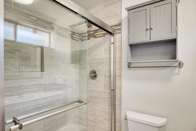 77145 Calle Durango, La Quinta CA: https://media.crmls.org/mediaz/8edc5b5f-999b-4586-8925-5047406be77c.jpg