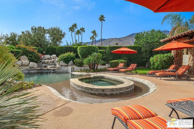 1360 E Tachevah Drive, Palm Springs CA: https://media.crmls.org/mediaz/8edc72bb-2cc9-40b7-a2cd-e455627b1754.jpg