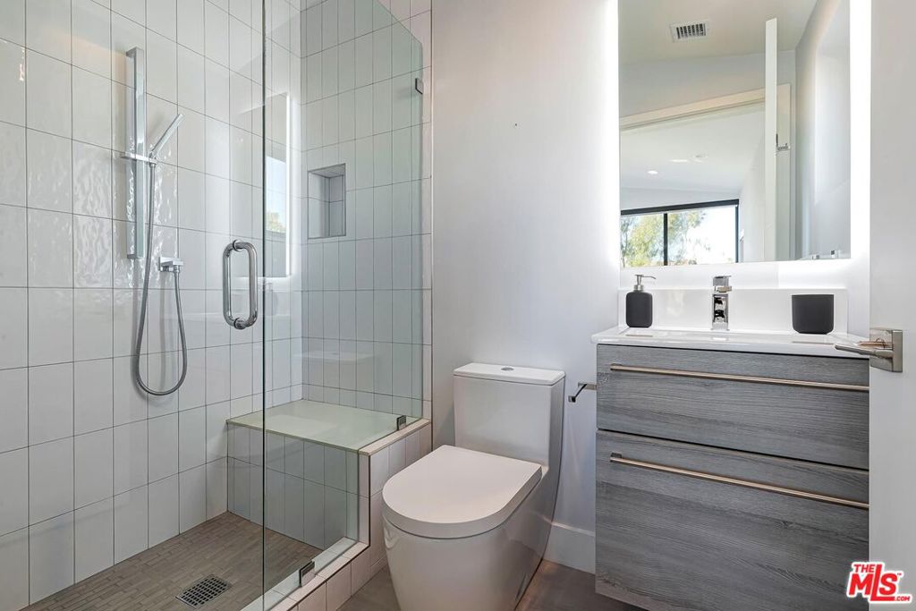 MLS #26749393 image #42