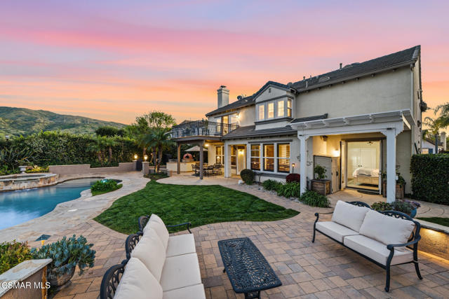 Image 10 of 51 For 490 Peter Place