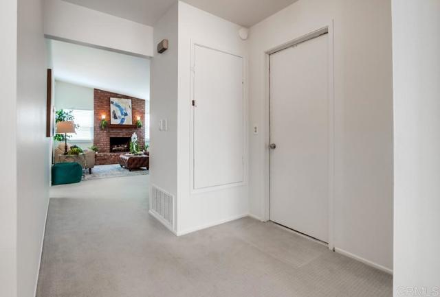 Detail Gallery Image 19 of 43 For 8313 Hydra Ln, San Diego,  CA 92126 - 4 Beds | 2 Baths